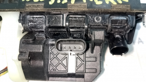 Ручка с кнопкой открытия крышки багажника наружная Mercedes C-class W205 19-21 с камерой