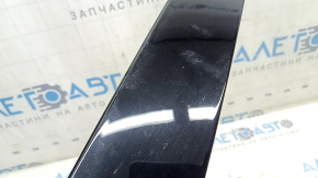 Накладка двери боковая задняя правая Mercedes C-class W205 15-21 передняя, царапины