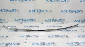 Молдинг крышки багажника Mercedes C-class W205 15-21 хром, сломано крепление, скол хрома