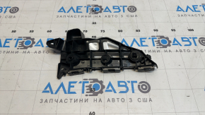 Крепление переднего бампера левое Toyota Prius V 12-17