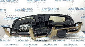 Торпедо передняя панель с AIRBAG BMW 5 F10 11-16 черно-бежевая, с обрамлением рулевой колонки