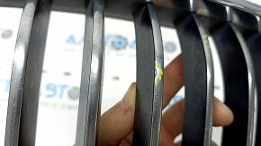 Решетка радиатора grill левая BMW 5 F10 14-16 хром без ночного видения, Base, песок, потерта