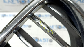 Решетка радиатора grill левая BMW 5 F10 14-16 хром без ночного видения, Base, песок, потерта