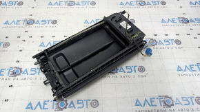 Подлокотник центральной консоли Mercedes C-class W205 15-21 кожа черная, с подсветкой, с накладкой, под химчистку, контакт с водой, царапина