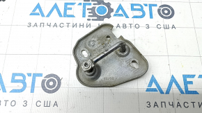Крюк замка капота правый VW Atlas 21-26