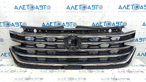 Решетка радиатора grill VW Atlas 24-26 черный глянец с хром молдингами без эмблемы, SE