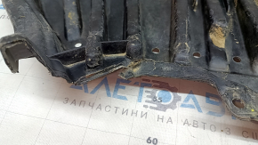 Защита переднего бампера Mercedes C-class W205 300 15-21 надломы, затерта