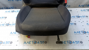 Пассажирское сиденье VW Jetta 19-21 без airbag, механическое, ткань черная, под чистку, замята
