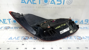 Фонарь правый Mercedes C-class W205 19-21 LED повреждение водой, облез отражатель, царапины