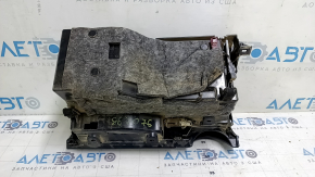 Перчаточный ящик, бардачок Mercedes C-class W205 15-21 черный, 2 части, царапины, контакт с водой