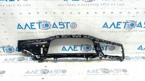 Накладка передней панели левая верхняя VW Atlas 24-26 под светлое дерево Walnuss, царапины