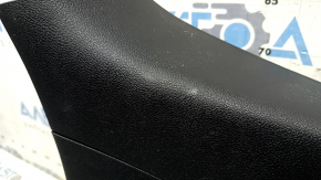 Обшивка двери багажника нижняя Kia Niro 17-22 черная, царапины