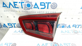 Фонарь внутренний дверь багажника правый Kia Niro 17-20 LED, царапина