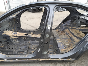 Стойка кузова центральная левая Mercedes C-class W205 15-21 на кузове