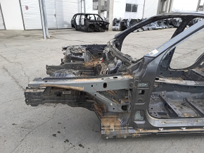 Четверть передняя левая Mercedes C-class W205 15-21 на кузове, графит
