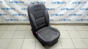 Водительское сидение Kia Niro 17-22 HEV, PHEV без AIRBAG, ткань, комбинированный серый, механическое, царапины, под химчистку, примята