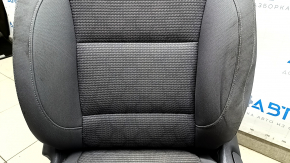 Водительское сидение Kia Niro 17-22 HEV, PHEV без AIRBAG, ткань, комбинированный серый, механическое, царапины, под химчистку, примята