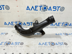 Патрубок воздушный левый средний VW Passat b8 16-19 USA 1.8T, 2.0T пластик