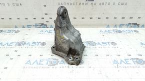 Кронштейн подушки двигателя левый Mercedes C-class W205 300 19-21 AWD