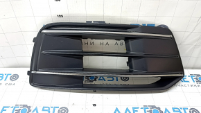 Решетка переднего бампера правая Audi Q5 80A 18-20 с хромом, песок