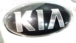 Эмблема значок переднего бампера Kia Niro 17-22 вздулся лак, песок