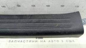 Накладка порога задняя левая Mazda CX-5 17-24 черная, царапины