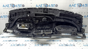 Торпедо передняя панель с AIRBAG Audi Q5 80A 18-19 черная
