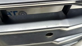 Решетка радиатора grill Audi Q5 80A 18-20 в сборе, с эмблемами, хром, под парктроники, песок