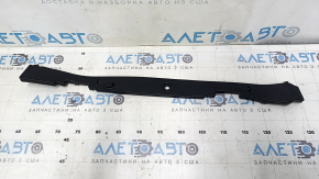Garnitură aripă ușă dreapta pentru Mazda CX-5 17-24 plastic, element de fixare rupt