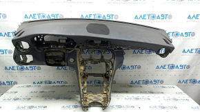 Торпедо передняя панель с AIRBAG Mercedes C-class W205 19-21 без проекции, черная, черные накладке, под чистку, контакт с водой, ржавый пиропатрон, потертость