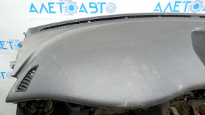 Торпедо передняя панель с AIRBAG Mercedes C-class W205 19-21 без проекции, черная, черные накладке, под чистку, контакт с водой, ржавый пиропатрон, потертость