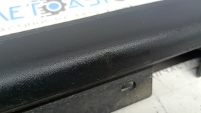 Порог левый BMW X3 G01 18-24 структура, без подсветки, царапины, трещина в креплении