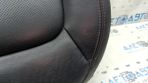 Обшивка подушки пассажирского сидения Mazda CX-5 17-23 кожа черная, с коричневой строчкой, подогрев, перфорация, потертость, примята
