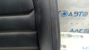 Обшивка спинки пассажирского сидения Mazda CX-5 17-23 кожа черная, с коричневой строчкой, подогрев, перфорация, под чистку, потертость