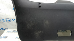 Обшивка двери багажника нижняя Mazda CX-5 17-24 черная, царапины, потерта