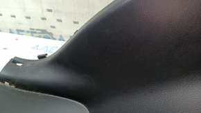 Накладка задней стойки нижняя правая Mazda CX-5 22-25 черная, царапины