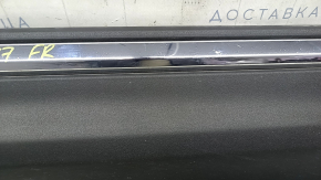 Накладка двери нижняя передняя правая Lincoln MKC 15-19 с хромом, царапины, надломаны крепления
