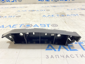 Крепление переднего бампера правое Ford Focus mk3 11-18