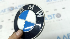 Эмблема значок капота BMW 5 G30 17-23 полез лак