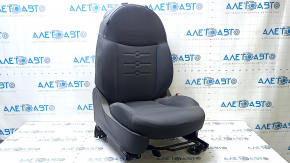 Пассажирское сиденье Fiat 500 12-13 без airbag, механическое, кожа-ткань черно-серое