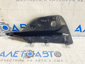 Решетка переднего бампера правая Nissan Rogue Sport 20-22 с черным молдингом, под парктроник, S SV