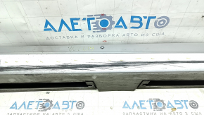 Порог правый Toyota Avalon 13-18 серебро, царапины, протерт