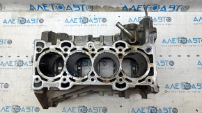 Блок цилиндров голый Ford Focus mk3 11-16 дорест 2.0 под расточку, в 1 и 2 цилиндре задиры