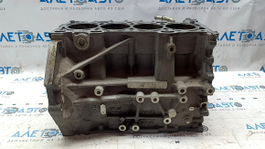 Блок цилиндров голый Ford Focus mk3 11-16 дорест 2.0 под расточку, в 1 и 2 цилиндре задиры