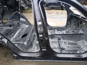 Стойка кузова центральная правая BMW X3 G01 18-24 на кузове, вмятины