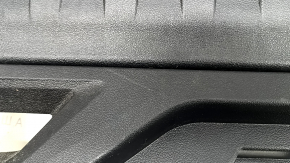 Накладка проема багажника BMW X5 G05 19-26 черная, царапины, сломано крепление