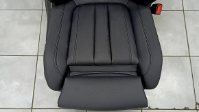 Пассажирское сидение BMW X5 G05 19-22 с airbag, электрическое, подогрев, Sport, кожа черная SCHWARZ, дефект кожи