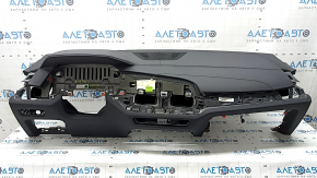 Торпедо передняя панель с AIRBAG BMW X5 G05 19-23 черная, под проекцию, вмятины