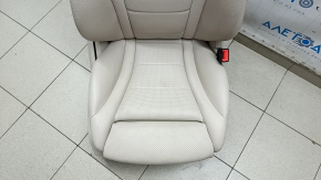Пассажирское сидение Mercedes GLC 16-22 с airbag, электрическое, подогрев, под память, кожа бежевая, с коленной подпоркой