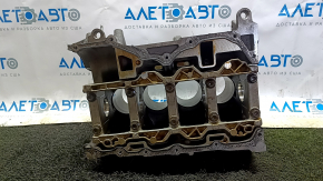 Блок цилиндров голый Ford Focus mk3 11-16 дорест 2.0 под расточку, задиры